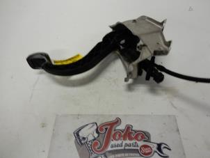 Used Clutch pedal Opel Tigra Twin Top 1.4 16V Price on request offered by Autodemontage Joko B.V.
