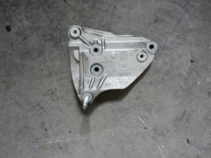 Used Air conditioning bracket Opel Ampera 1.4 16V Price on request offered by Autodemontage Joko B.V.