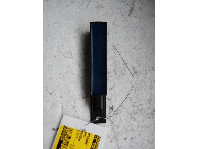 Używane Antena Opel Ampera 1.4 16V Cena na żądanie oferowane przez Autodemontage Joko B.V.
