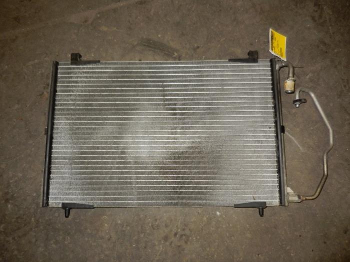 Gebrauchte Klima Kondensor Peugeot 206 (2A/C/H/J/S) 1.6 XS,XT Preis auf Anfrage angeboten von Autodemontage Joko B.V.