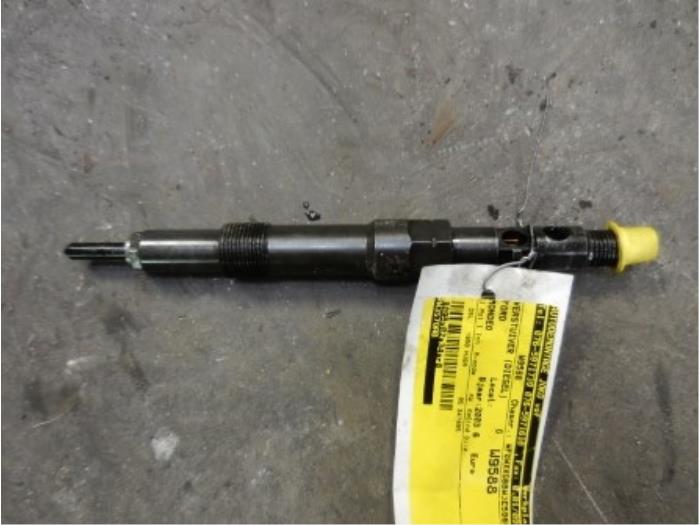 Usagé Injecteurs Ford Mondeo III Wagon 2.0 TDCi 115 16V Prix sur demande proposé par Autodemontage Joko B.V.