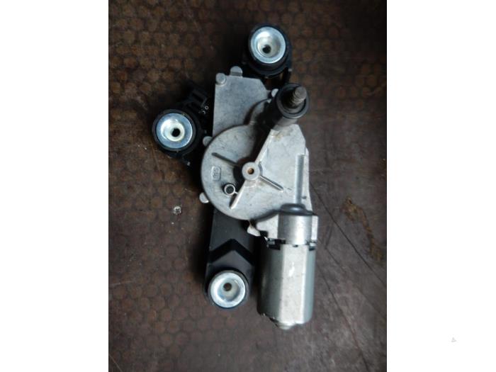 Begagnade Bakre torkarmotor Ford Mondeo IV 1.8 TDCi 125 16V Pris på förfrågan erbjuds av Autodemontage Joko B.V.