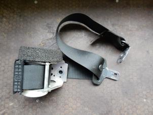 Used Rear seatbelt, left Ford Mondeo IV 1.8 TDCi 125 16V Price on request offered by Autodemontage Joko B.V.