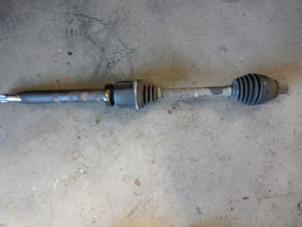 Used Front drive shaft, right Ford Mondeo IV 1.8 TDCi 125 16V Price on request offered by Autodemontage Joko B.V.