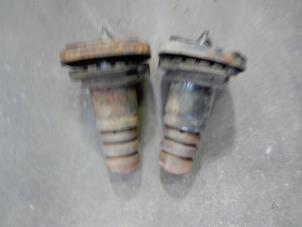 Used Rear spring retainer, right Ford Mondeo IV 1.8 TDCi 125 16V Price on request offered by Autodemontage Joko B.V.