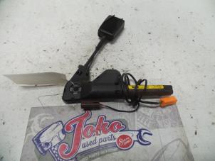 Used Seatbelt tensioner, left Ford Mondeo III 2.0 TDCi 130 16V Price on request offered by Autodemontage Joko B.V.