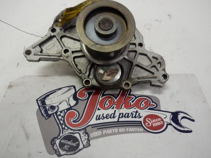 Begagnade Vattenpump Audi A4 (B6) 2.5 TDI 24V Pris på förfrågan erbjuds av Autodemontage Joko B.V.