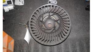 Usados Motor de ventilador de calefactor Citroen Berlingo 1.4 X,SX Precio de solicitud ofrecido por Autodemontage Joko B.V.