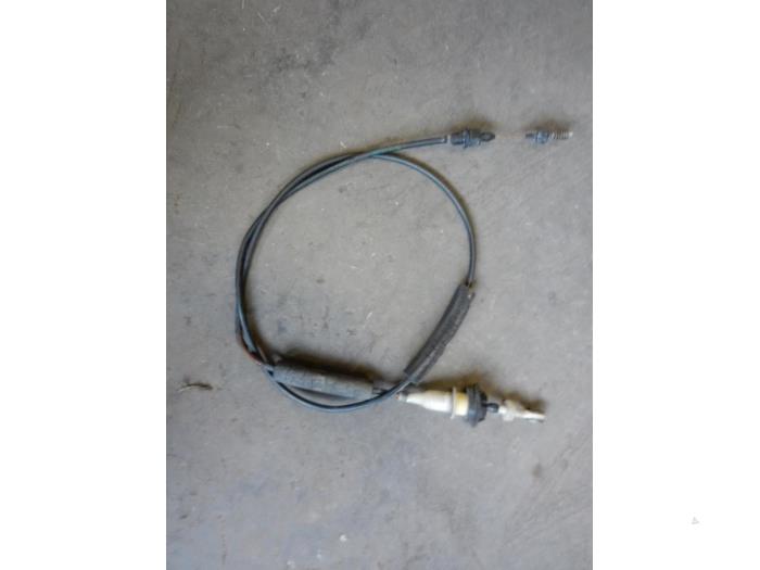 Throttle cable from a Mercedes-Benz Vito (638.1/2) 2.3 108D 1996