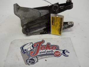 Used Engine mount Volkswagen Transporter T5 2.0 TDI DRF Price on request offered by Autodemontage Joko B.V.