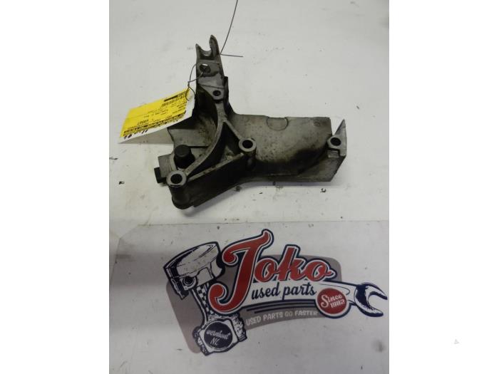 Used Engine mount Nissan Kubistar (F10/F11) 1.5 dCi 65 Price on request offered by Autodemontage Joko B.V.