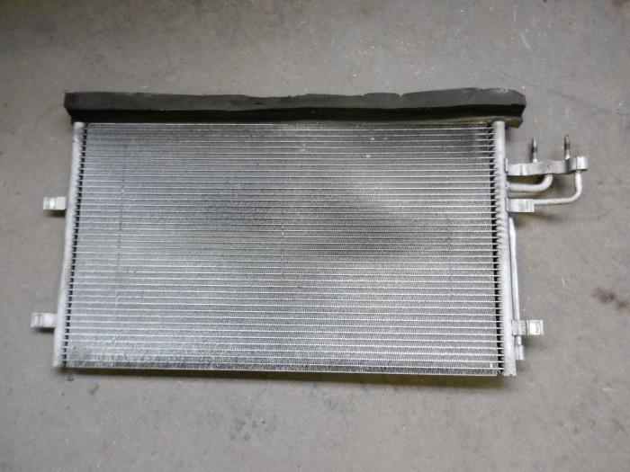 Gebrauchte Klima Kondensor Ford Focus 2 Wagon 1.6 TDCi 16V 110 Preis auf Anfrage angeboten von Autodemontage Joko B.V.
