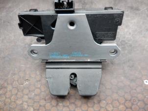 Used Tailgate lock mechanism Ford Focus 2 Wagon 1.6 TDCi 16V 110 Price on request offered by Autodemontage Joko B.V.
