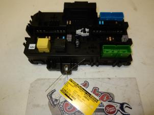 Used Fuse box Opel Astra H SW (L35) 1.7 CDTi 16V Price on request offered by Autodemontage Joko B.V.