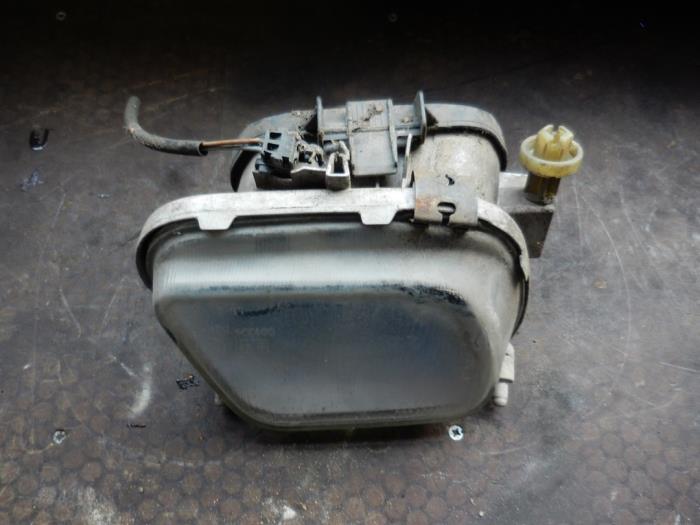 Używane Halogen prawy Mercedes E (W210) 2.2 E-220D 16V Cena na żądanie oferowane przez Autodemontage Joko B.V.