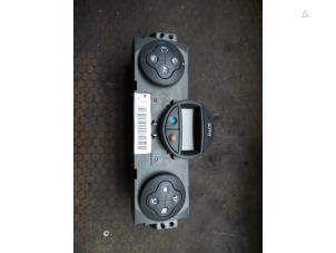 Used Heater control panel Renault Megane II Grandtour (KM) 1.5 dCi 80 Price on request offered by Autodemontage Joko B.V.