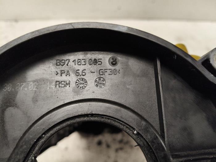 Ventildeckel van een Opel Corsa C (F08/68) 1.7 DI 16V 2003