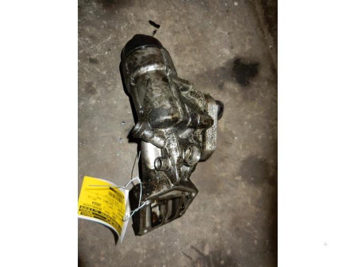 Gebrauchte Ölfiltergehäuse Mercedes A (W168) 1.7 A-170 CDI 16V Preis auf Anfrage angeboten von Autodemontage Joko B.V.
