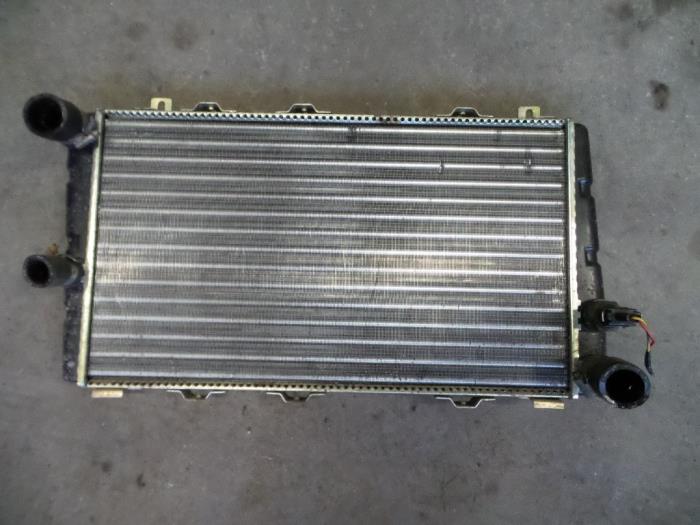Usagé Radiateur Skoda Felicia II (6U1) 1.3 Prix sur demande proposé par Autodemontage Joko B.V.