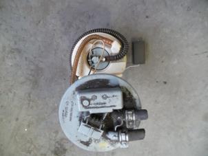 Używane Elektryczna pompa paliwa Skoda Felicia (6U1) 1.3 Cena na żądanie oferowane przez Autodemontage Joko B.V.