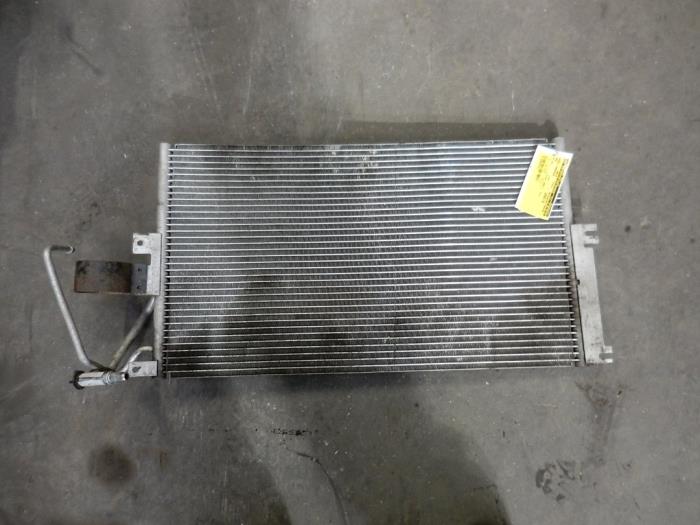 Air conditioning condenser from a Opel Vectra B (38) 2.0 16V Ecotec 1999
