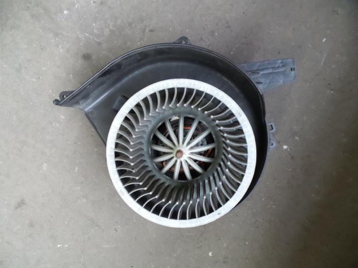 Motor de ventilador de calefactor de un Volkswagen Fox (5Z) 1.4 TDI 2006