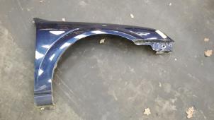 Used Front wing, right Ford Mondeo III 2.0 16V Price on request offered by Autodemontage Joko B.V.