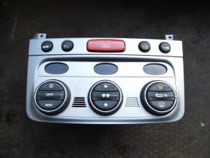 Usados Panel de control de calefacción Alfa Romeo 147 (937) 1.9 JTD 115 Precio de solicitud ofrecido por Autodemontage Joko B.V.