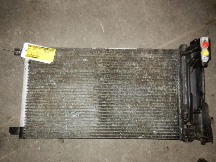Gebrauchte Klima Kondensor BMW 3 serie (E46/4) 320d 16V Preis auf Anfrage angeboten von Autodemontage Joko B.V.