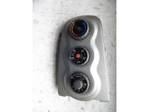 Used Heater control panel Toyota Yaris II (P9) 1.0 12V VVT-i Price on request offered by Autodemontage Joko B.V.