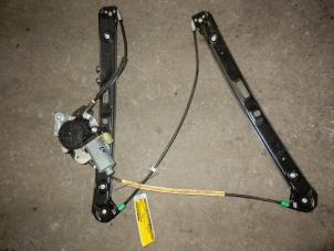 Used Window mechanism 4-door, front left BMW 3 serie (E46/4) 320d 16V Price on request offered by Autodemontage Joko B.V.