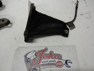 Used Engine mount BMW 3 serie (E46/4) 320d 16V Price on request offered by Autodemontage Joko B.V.