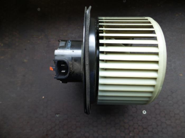 Heating and ventilation fan motor from a Jaguar S-type (X200) 3.0 V6 24V 2000