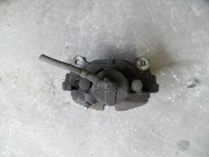Used Front brake calliper, right Volkswagen Touran (1T1/T2) 1.9 TDI 90 Price on request offered by Autodemontage Joko B.V.