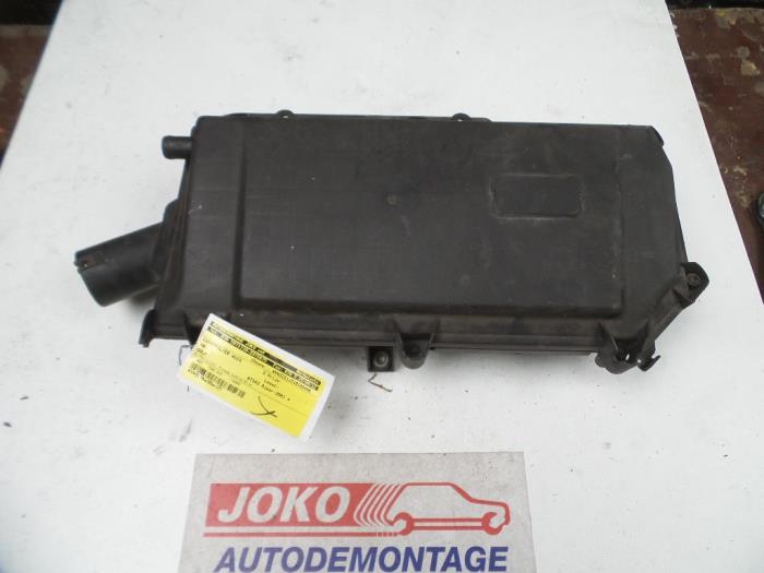 Gebrauchte Luftfiltergehäuse Volkswagen Golf IV (1J1) 1.6 16V Preis auf Anfrage angeboten von Autodemontage Joko B.V.