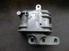 Engine mount from a Volkswagen Touran (1T1/T2) 1.9 TDI 90 2006