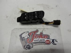 Used Electric window switch Ssang Yong Musso 2.9TD Price on request offered by Autodemontage Joko B.V.