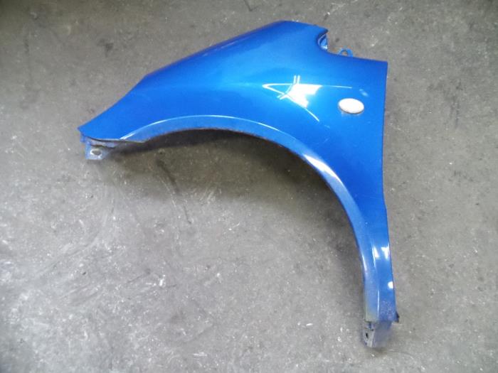 Front wing, left from a Mercedes-Benz A (W168) 1.6 A-160 1999