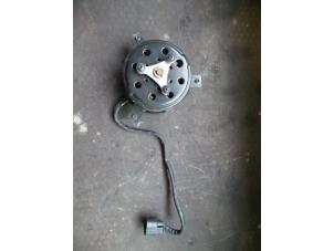 Used Fan motor Hyundai i30 Crosswagon (WWH) 1.6 CRDi 16V VGT HP Price on request offered by Autodemontage Joko B.V.