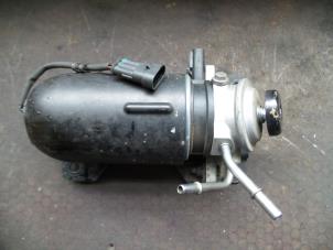 Used Fuel filter Hyundai i30 Crosswagon (WWH) 1.6 CRDi 16V VGT HP Price on request offered by Autodemontage Joko B.V.