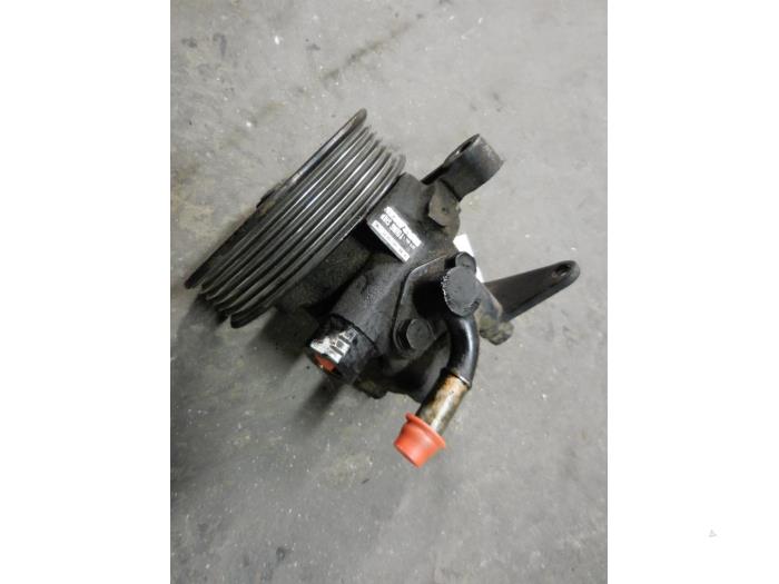 Usagé Pompe de direction Ssang Yong Musso 2.9TD Prix sur demande proposé par Autodemontage Joko B.V.