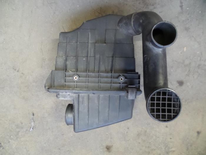 Begagnade Luftfilterhus Landrover Freelander Hard Top 1.8 16V Pris på förfrågan erbjuds av Autodemontage Joko B.V.
