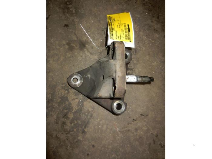 Used Engine mount Ford Transit 2.0 TDdi 16V 260S Price on request offered by Autodemontage Joko B.V.