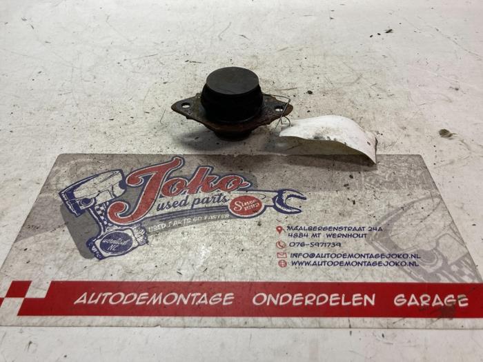 Used Engine mount Volkswagen Golf II (19E) 1.3 i Price on request offered by Autodemontage Joko B.V.