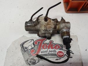 Used Hydraulic suspension pump Mercedes E Combi (S210) 4.2 E-420 32V Price on request offered by Autodemontage Joko B.V.