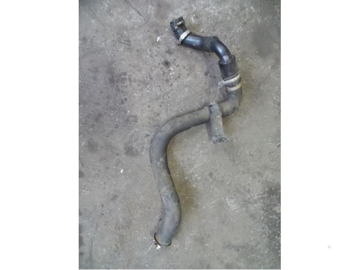 Gebrauchte Intercooler Schlauch Renault Clio II Societe (SB) 1.5 dCi 68 Preis auf Anfrage angeboten von Autodemontage Joko B.V.