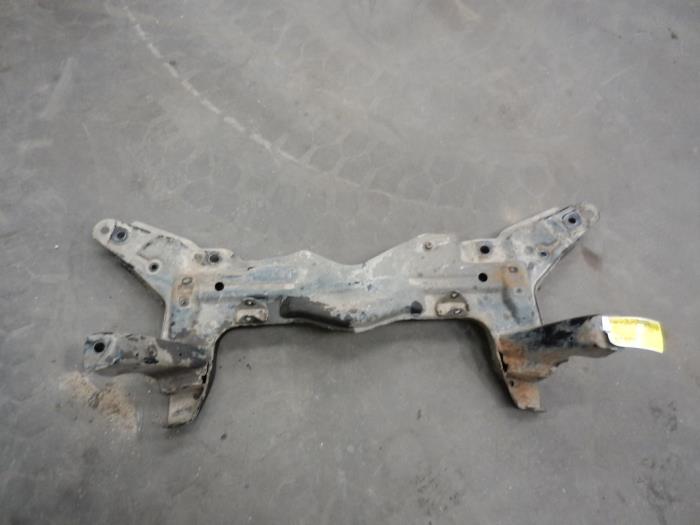 Begagnade Underram Ford Courier (J3/5) 1.8 Di Pris på förfrågan erbjuds av Autodemontage Joko B.V.