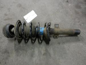 Used Front shock absorber rod, right Ford Courier (J3/5) 1.8 Di Price on request offered by Autodemontage Joko B.V.