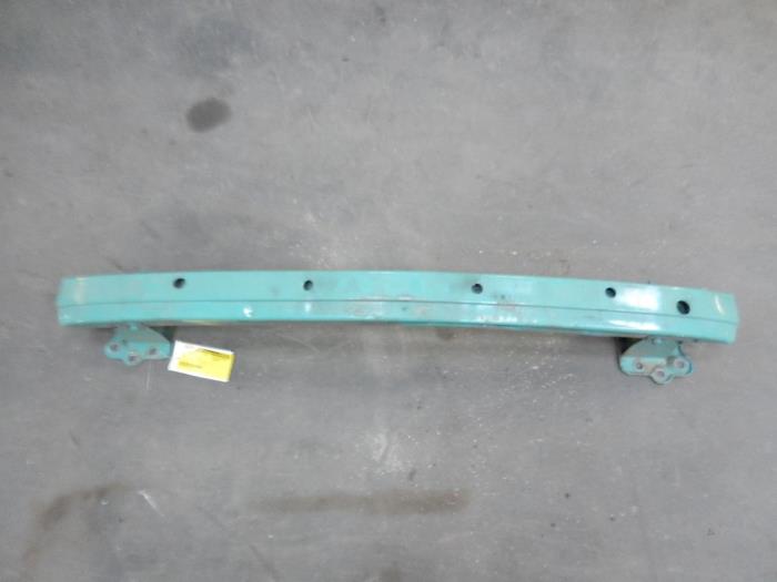 Front bumper frame from a Opel Corsa C (F08/68) 1.0 12V 2001
