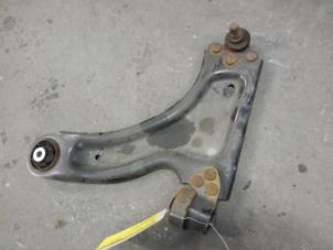 Used Front lower wishbone, left Opel Corsa C (F08/68) 1.0 12V Price on request offered by Autodemontage Joko B.V.